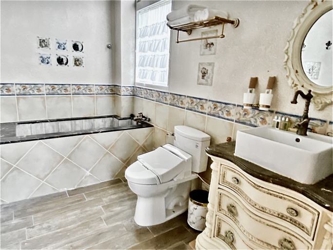 Bathroom, Chateau de france, Yilan