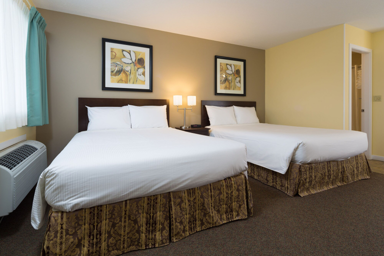 Bedroom 4, Siesta Suites, Central Okanagan