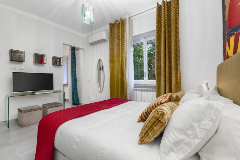 Bedroom 2, Sorrento Suites De Charme 2, Napoli