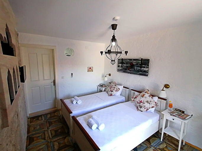 Bedroom 4, Alacati Albatross Hotel, Çeşme