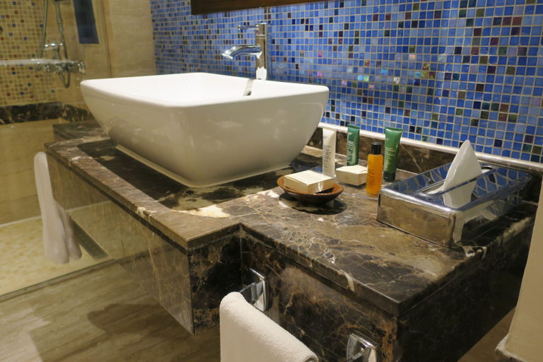 Bathroom 5, Hilton Marsa Alam Nubian Resort, Marsa 'Alam