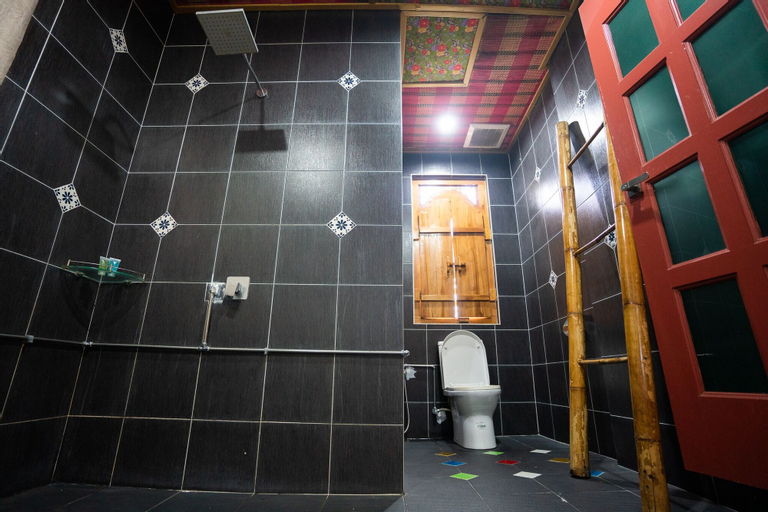 Bathroom 8