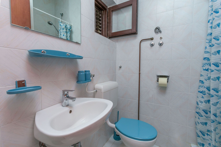 Bathroom 5, Apartments Maras, Omiš