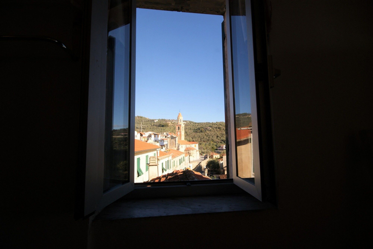 Others 5, Casa Umberto I, Imperia
