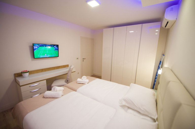 Bedroom 3, Apartments Leone, Baška Voda