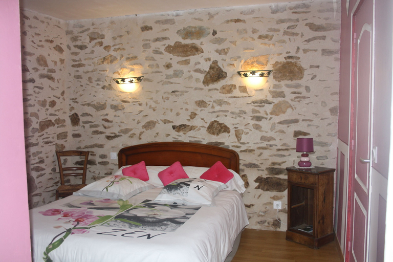 Bedroom 2, B&B Le Relais de Chantecor, Dordogne
