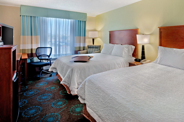 Bedroom 3, Hampton Inn Lake Havasu City, Mohave