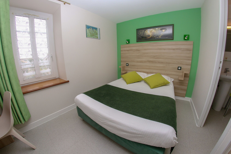 Bedroom 4, Hôtel du Cheval Blanc, Finistère