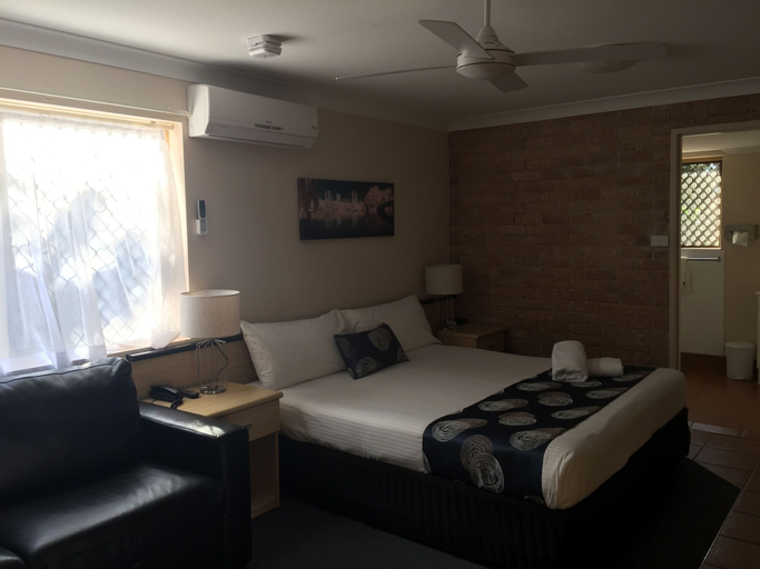 Bedroom 9