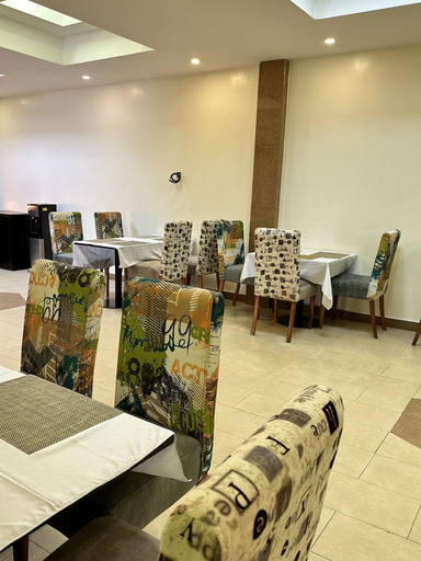 Food & Drinks 4, Whitehouse Msquare Hotel, Ikeja