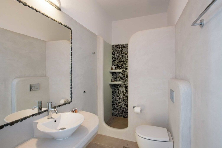 Bathroom 5, Tania Milos, South Aegean
