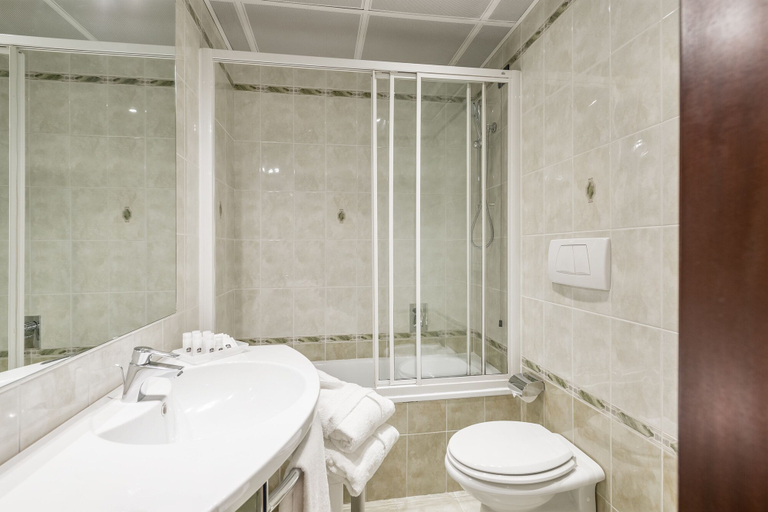 Bathroom 4, Hotel Montecarlo, Venezia
