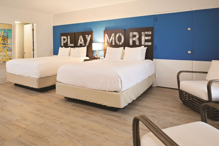 Bedroom 4, St Pete Shores Hotel, Pinellas