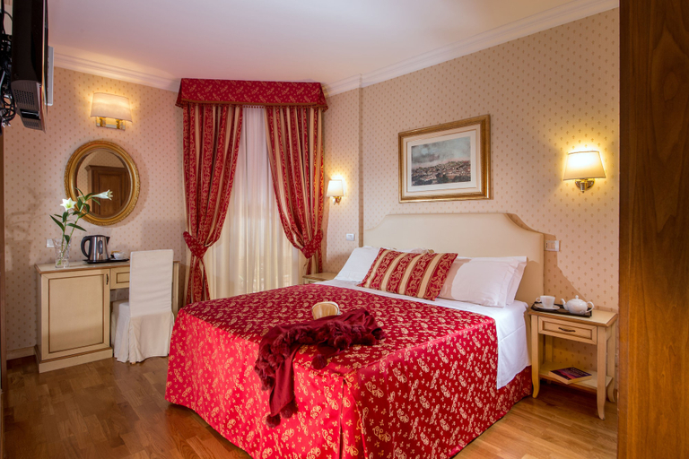 Bedroom 4, Boncompagni Suite, Rome