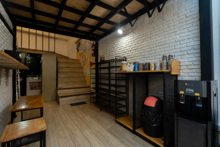 Food & Drinks 3, Liberta Hostel, Phra Nakhon