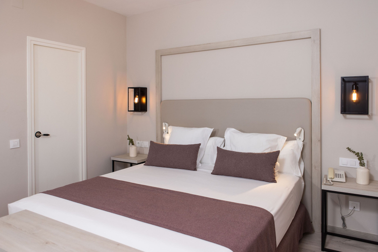 Bedroom 4, RVHotels Broquetas Spa Termal, Barcelona