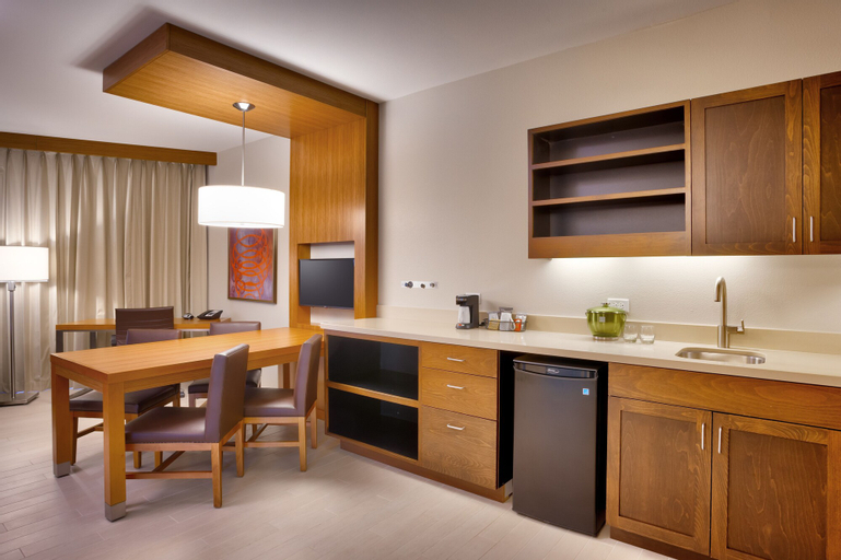 Dining Room 17