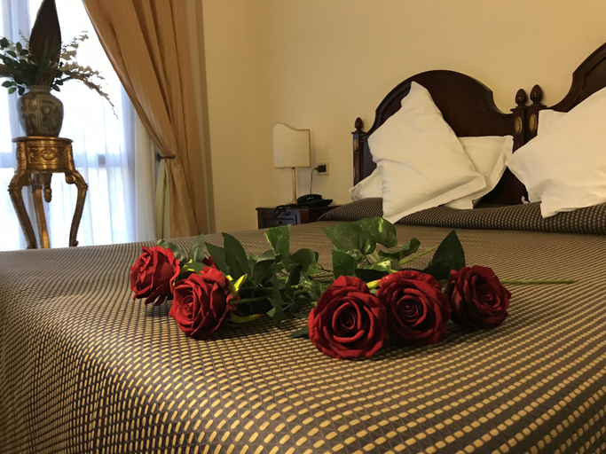Bedroom 3, Grand Hotel Palace, Trapani