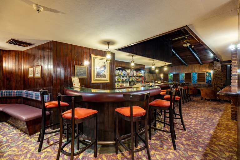 Food & Drinks 5, African Sky Hotels - Pine Lake Inn, Ehlanzeni