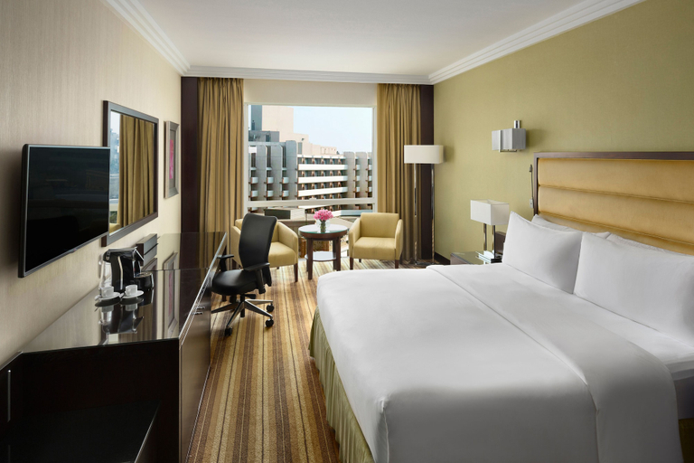 Bedroom 4, Swissotel Jeddah Al Hamra, Jeddah