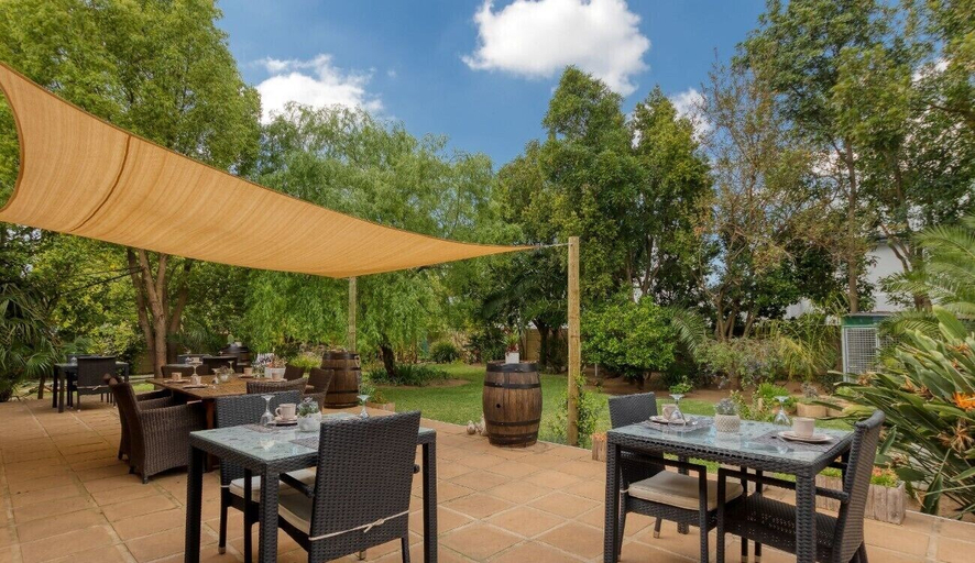 Food & Drinks 4, Sauvignon Country Lodge, Cape Winelands