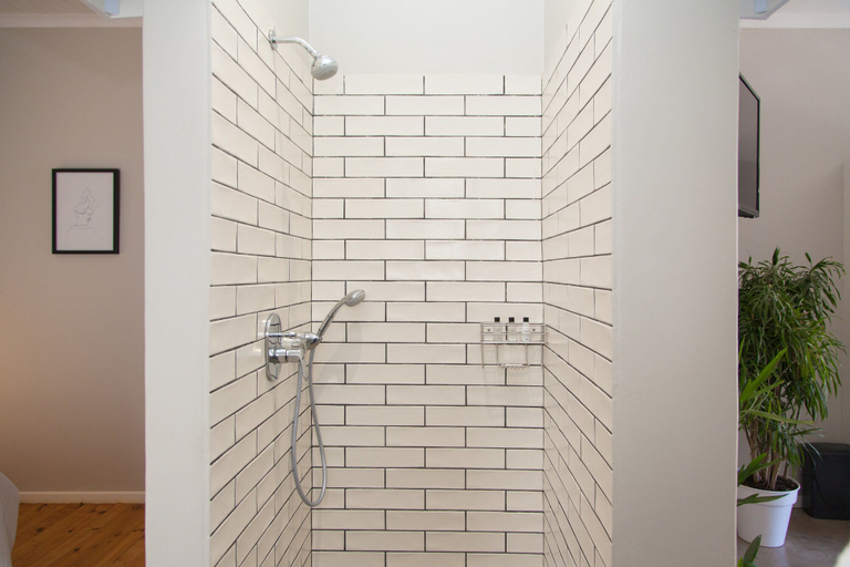 Bathroom 4, Loddeys Guesthouse, City of Cape Town