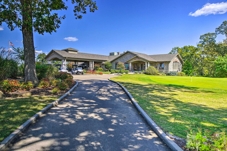 Exterior & Views 2, Spacious Branson Condo: 3 Mi to Table Rock Lake!, Taney