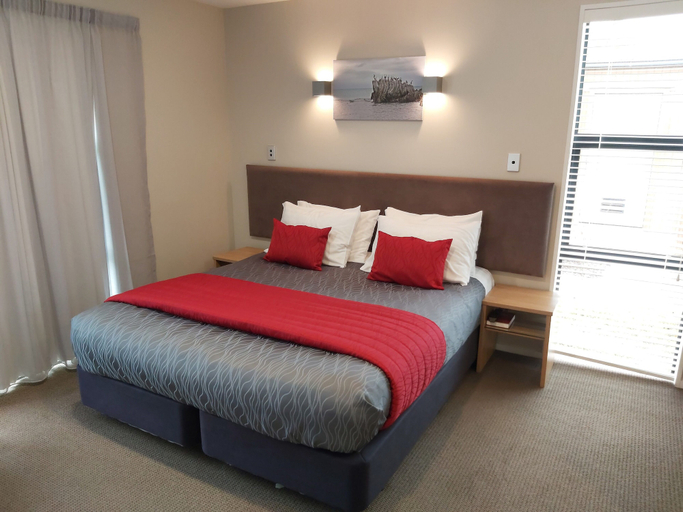Bedroom 2, The Fairways Accommodation Kaikoura, Kaikoura