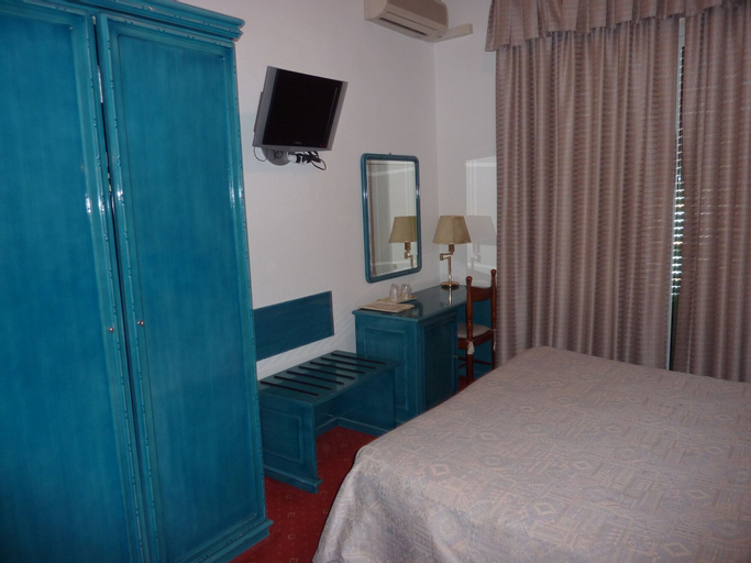 Bedroom 16