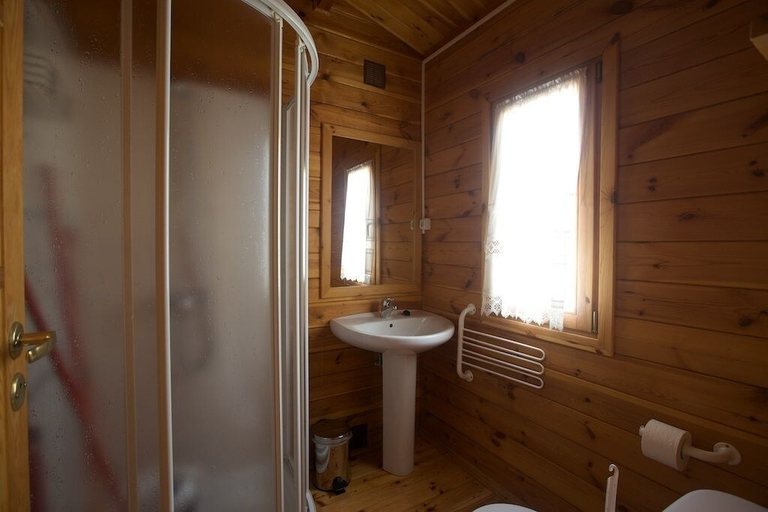 Bathroom 3, Cabañas Llano de los Conejos, Cuenca