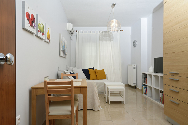 Others 5, Rigas Apartment, Central Macedonia