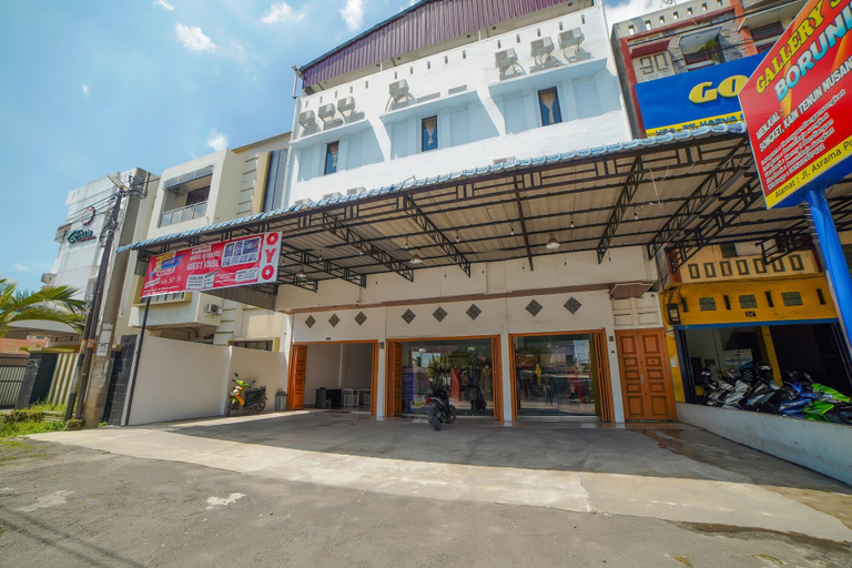 Exterior & Views 2, Hotel O Anara Residence & Guest House, Medan