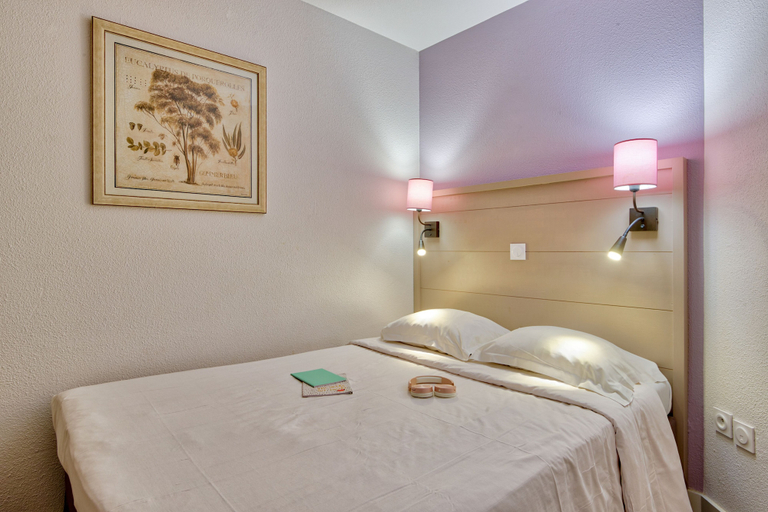 Bedroom 2, Pierre & Vacances Residence La Pinede, Var