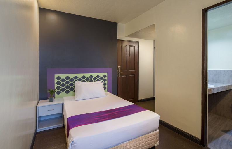 Bedroom 12