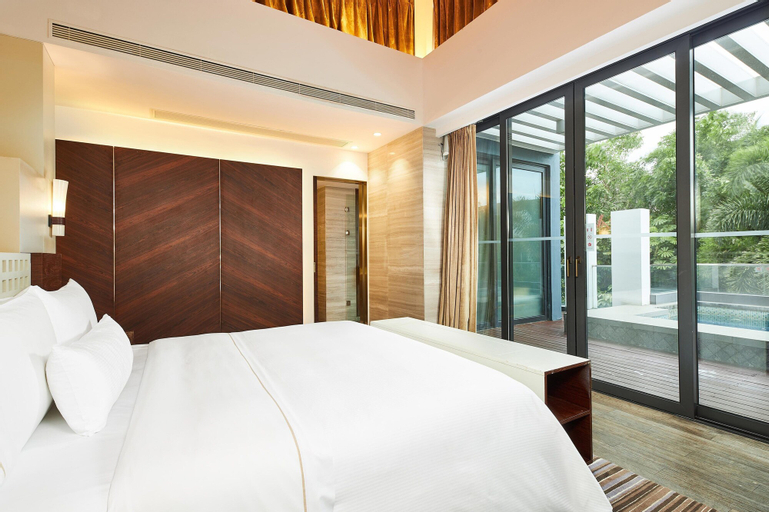 Bedroom 8
