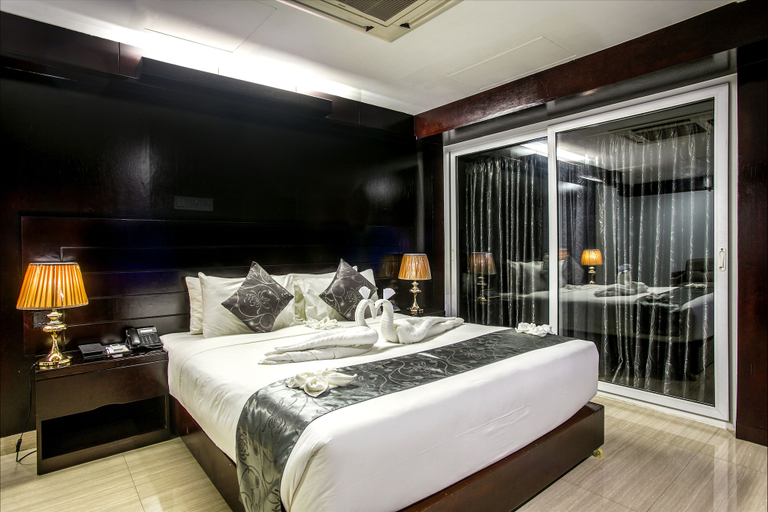 Bedroom 3, Momo Inn, Bogra