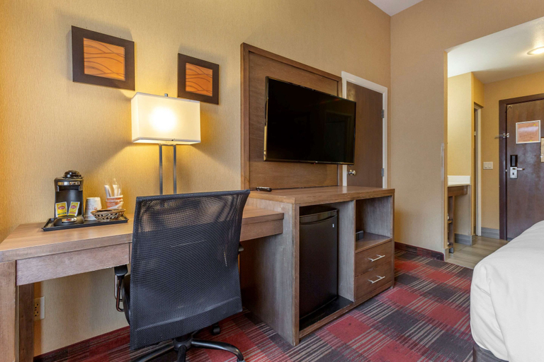 Bedroom 3, Comfort Inn Flagstaff Lucky Lane I-40, Coconino