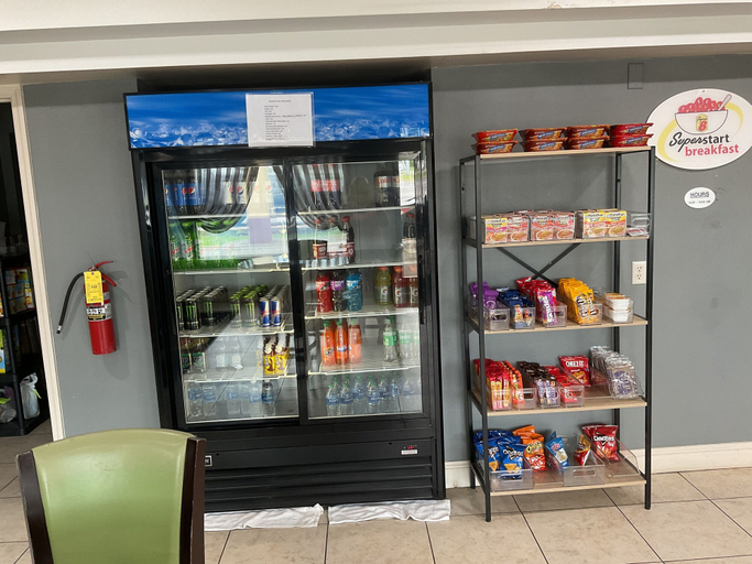 Food & Drinks 5, Super 8 by Wyndham Chattanooga/East Ridge, Hamilton