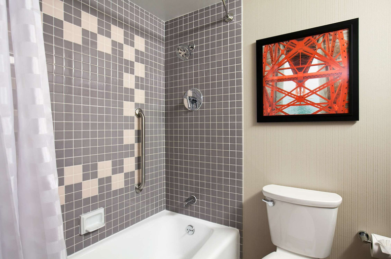 Bathroom 4, Embassy Suites by Hilton San Francisco Airport Waterfront, San Mateo