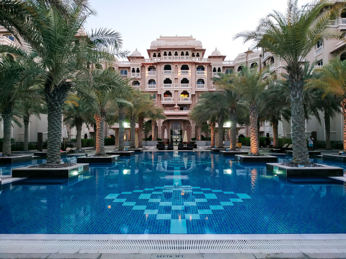 Sport & Beauty, Maison Privee - Charming Apt with Arabesque Sea View on the Palm Jumeirah, Dubai