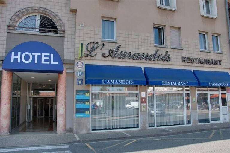 logis hotel l'Amandois, Cher