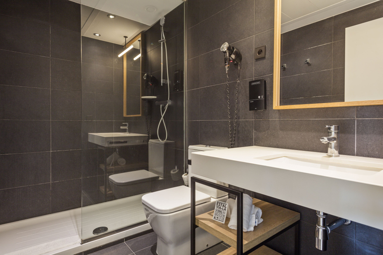 Bathroom 5, Hotel Andante Drassanes, Barcelona