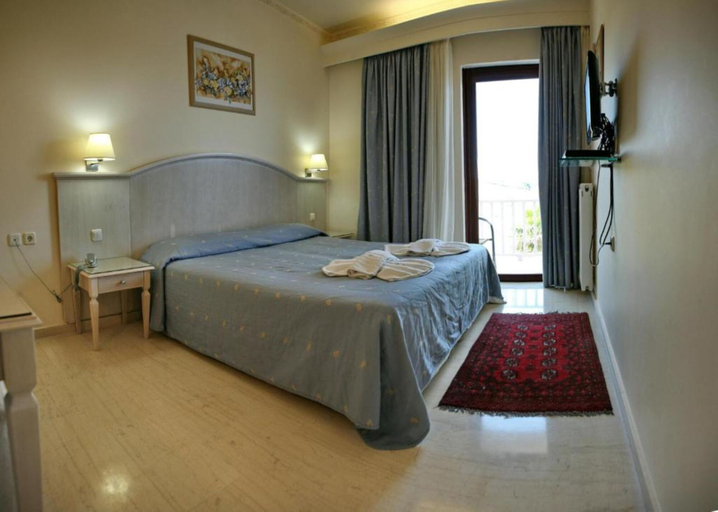 Bedroom 3, Viva Mare Hotel, North Aegean