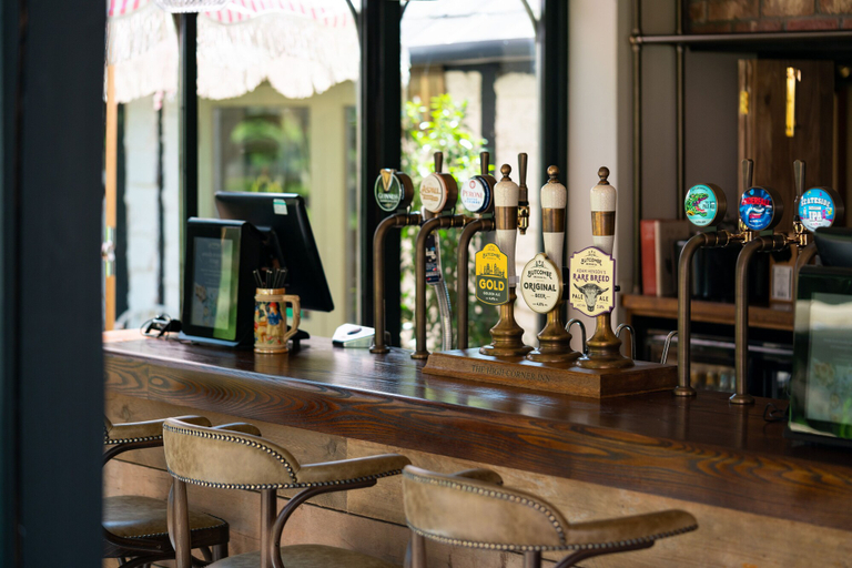 Food & Drinks 5, High Corner Inn, Hampshire