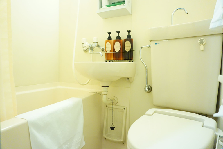 Bathroom 4, Hotel Route-Inn Hakata Eki Minami, Fukuoka