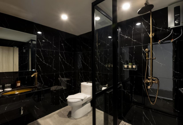 Bathroom 5, Heaven Boutique Hotel, Bang Rak