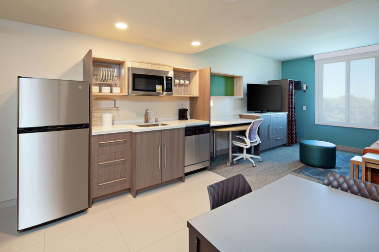 Dining Room 4