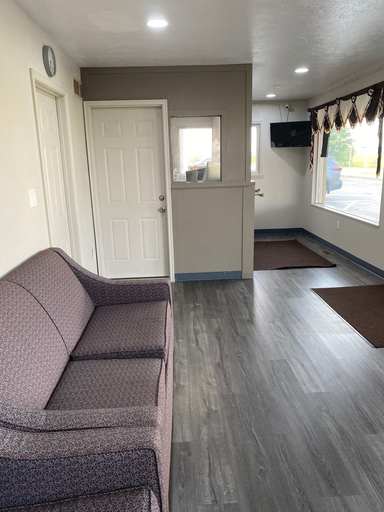 Others 4, New Budget inn, Preble