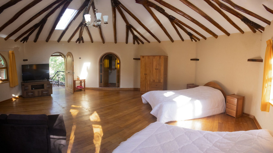 Bedroom 2, Valley Walker Home, Urubamba