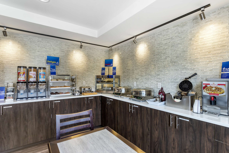 Food & Drinks 5, Best Western Brooklyn-Coney Island Inn, New York